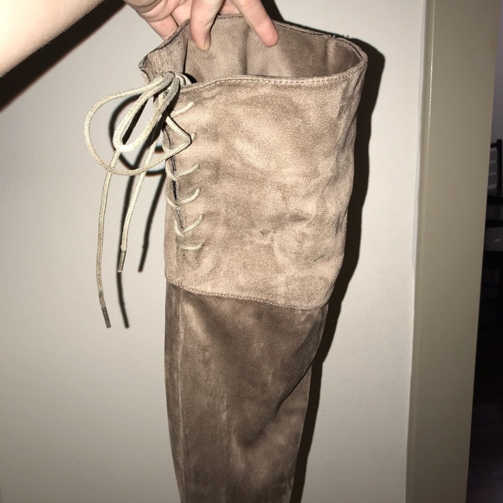 Thigh high boots with heel